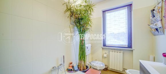 3 rooms Apartment in Buguggiate, Italy No. 41278 21