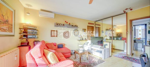 3 rooms Apartment in Buguggiate, Italy No. 41278 5