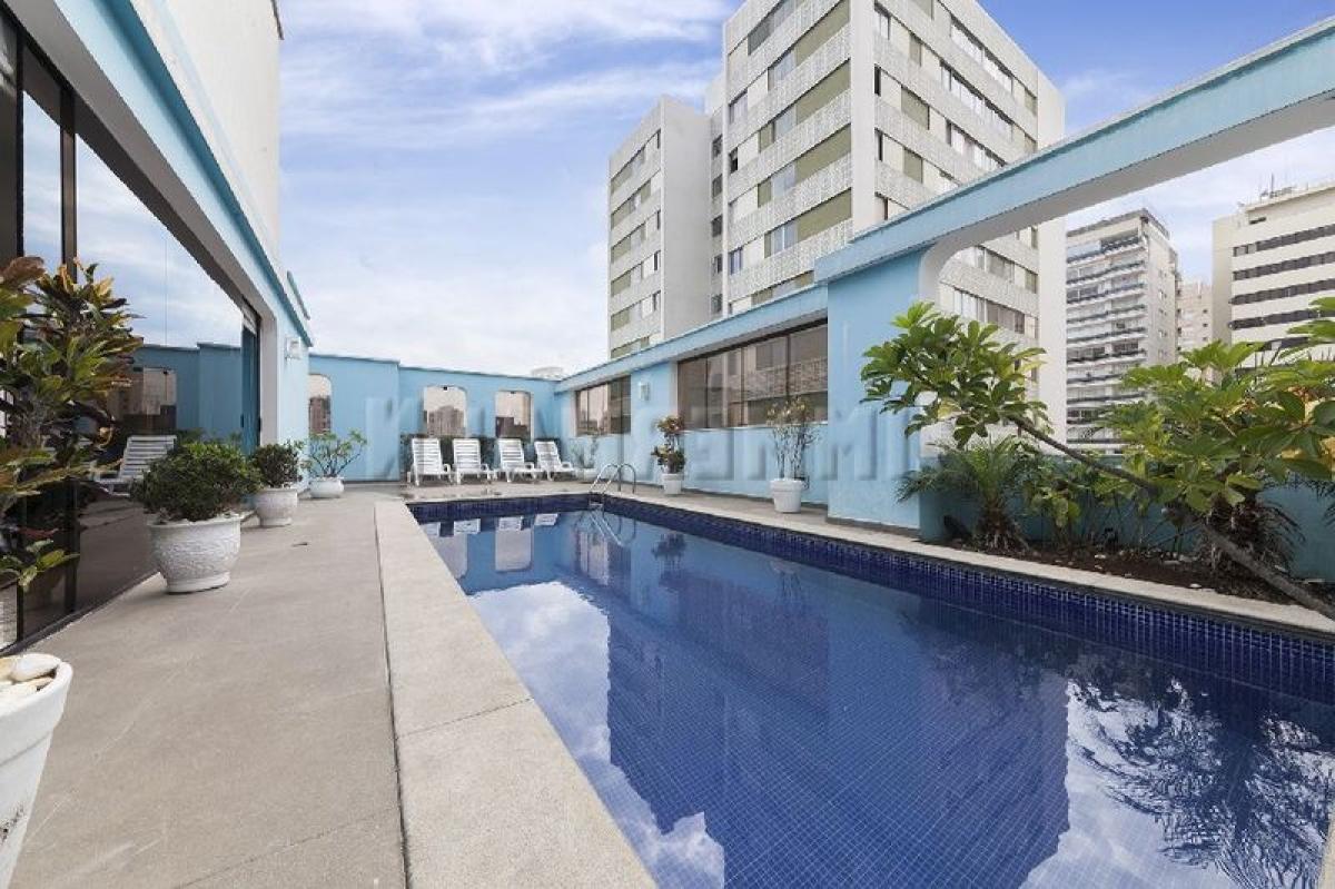 Casa de 4 dormitorios en Sao Paulo, Brazil No. 512693