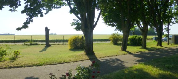 6 bedrooms Villa in Pithiviers, France No. 92792 49