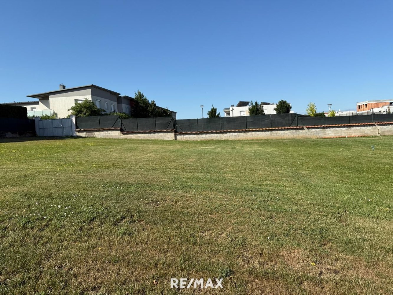  قطعة أرض في Gattendorf, Austria رقم 230055