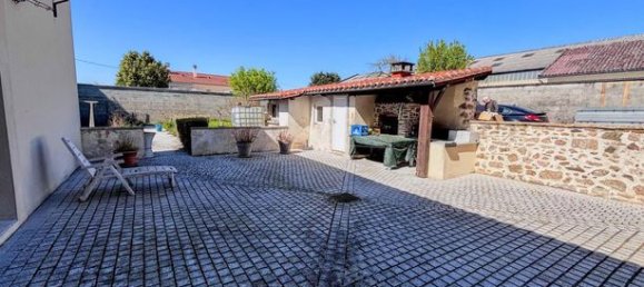 Casa de 3 dormitorios en Saint-Junien, France No. 301691 4