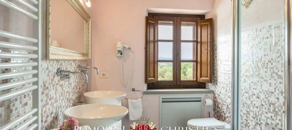 14 rooms House in Tuoro sul Trasimeno, Italy No. 54205 36