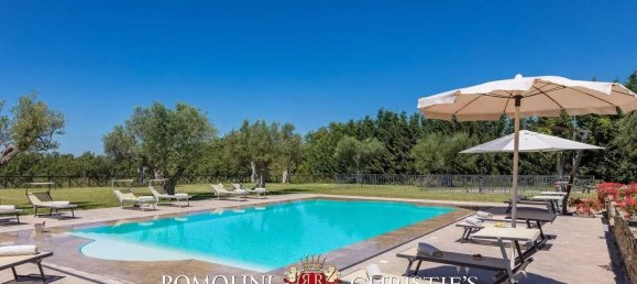 14 rooms House in Tuoro sul Trasimeno, Italy No. 54205 19