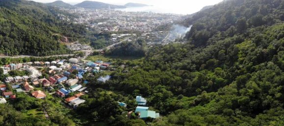  Commercial property in Kathu, Thailand No. 13182 2