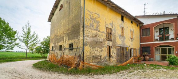 4 bedrooms House in Campogalliano, Italy No. 159266 20