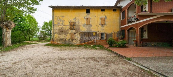 4 bedrooms House in Campogalliano, Italy No. 159266 22