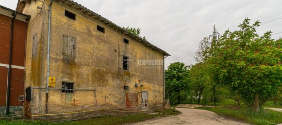 4 bedrooms House in Campogalliano, Italy No. 159266 14