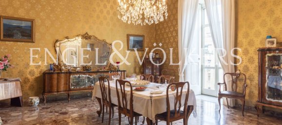 5 rooms Apartment in Naples, Italy No. 127278 7