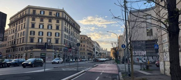 2 bedrooms Apartment in Rome, Italy No. 192306 2