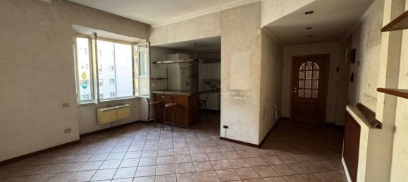 2 bedrooms Apartment in Rome, Italy No. 192306 6