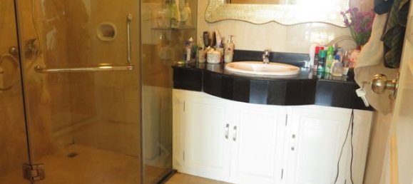 4 bedrooms Apartment in Tay Ho, Vietnam No. 377 6