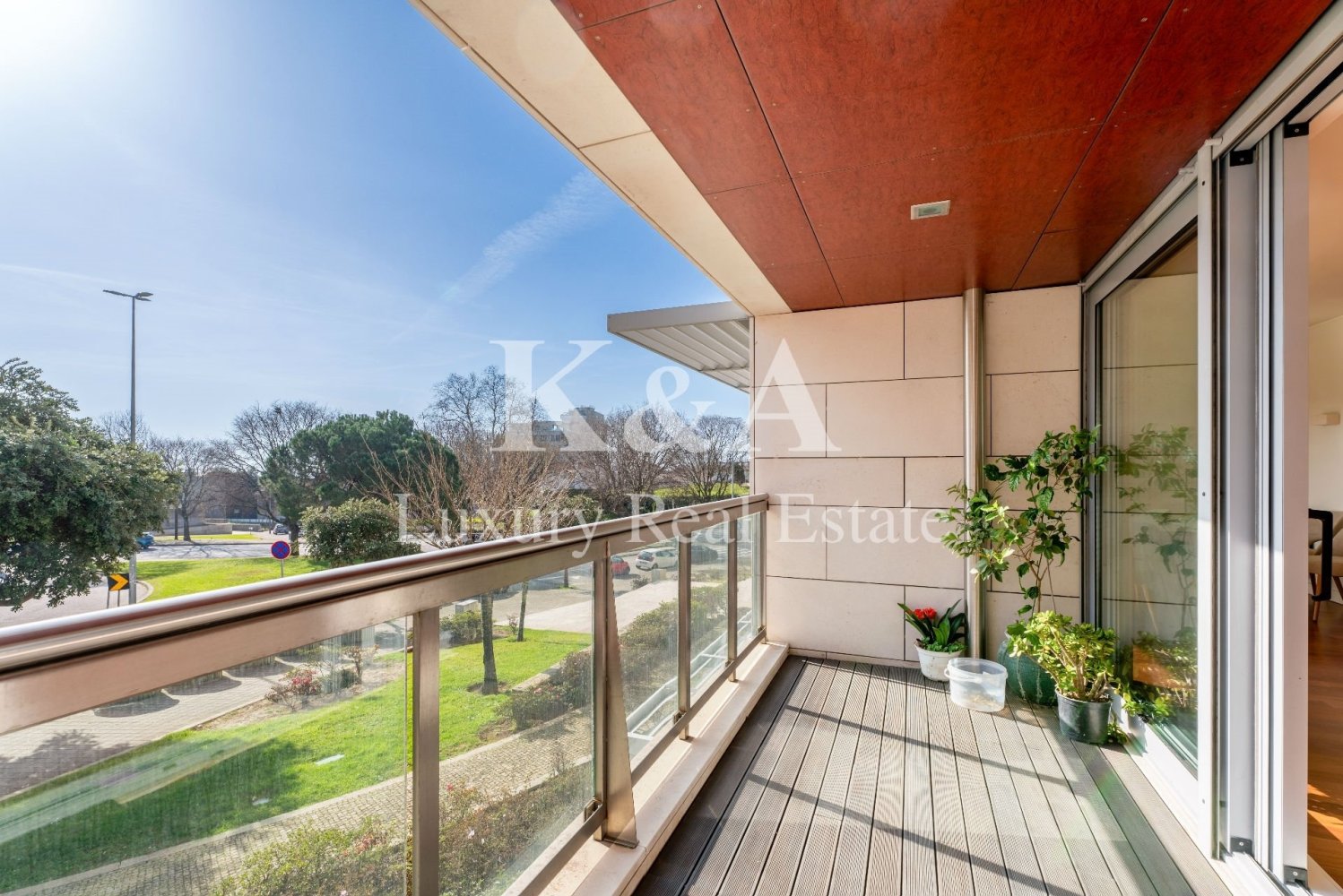 4 bedrooms Apartment in Porto, Portugal No. 209855