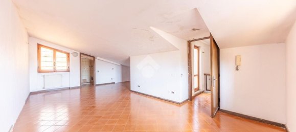 4 rooms Apartment in Rome, Italy No. 276503 9