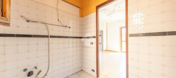 4 rooms Apartment in Rome, Italy No. 276503 19