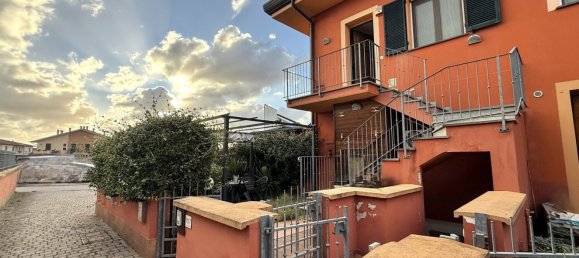 4 غرف نوم منزل ذو طابقين في Pontedera, Italy رقم 359888 4