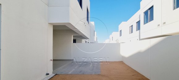 4 Schlafzimmer Villa in Yas Island, UAE, Nr. 29381 23
