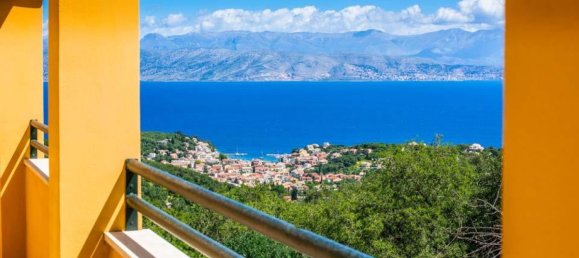 3 bedrooms Villa in Corfu, Greece No. 8232 10