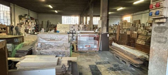5610m² Warehouse in Como, Italy No. 329764 8