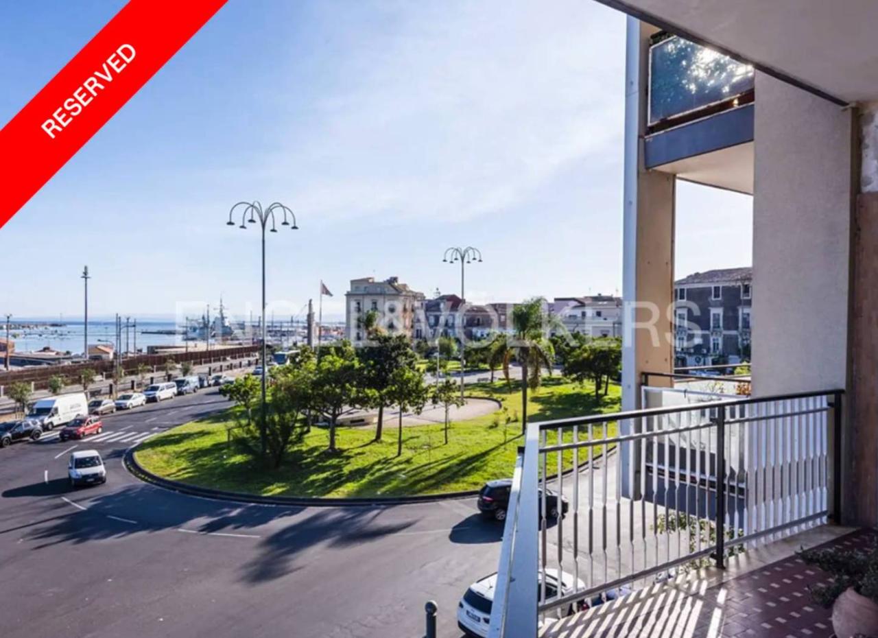 8 rooms Apartment in Catania, Italy No. 36818