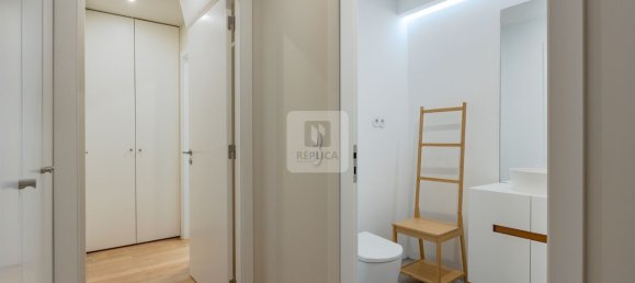 3 bedrooms Apartment in Porto, Portugal No. 106215 21