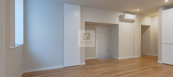 3 bedrooms Apartment in Porto, Portugal No. 106215 6