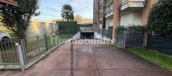 Квартира с 2 спальнями в Кардано аль Кампо, Италия № 5422 2