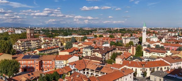 5 غرف نوم فيلا في Novate Milanese, Italy رقم 314221 8