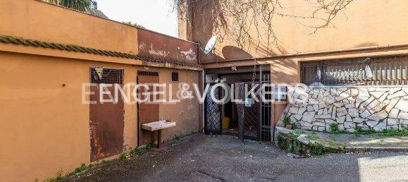 1-Zimmer Gewerbliche Immobilie in Lariano, Italy, Nr. 105228 3