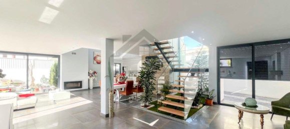 Дом с 4 спальнями в Портиман, Португалия № 115596 4