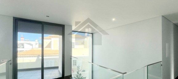 Дом с 4 спальнями в Портиман, Португалия № 115596 19