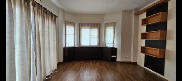 3 bedrooms Cafe / restaurant in Chiang Mai, Thailand No. 11250 5