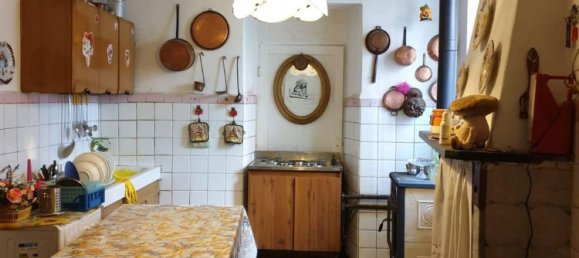 6 rooms House in Borghetto di Vara, Italy No. 69167 7