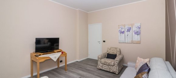 6 rooms Apartment in Turin, Italy No. 198143 26