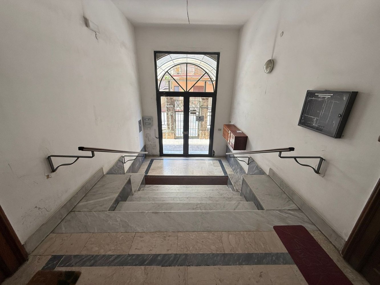 5 Schlafzimmer Wohnung in Pagani, Italy, Nr. 352614