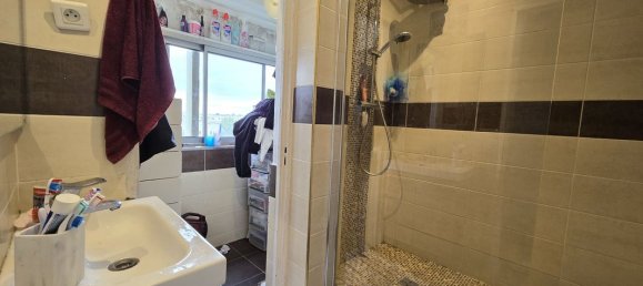 2 bedrooms Apartment in Bobigny, France No. 162480 5