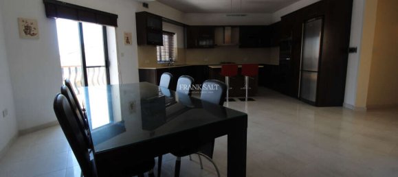 3 chambres Appartement à Mosta, Malta No. 7769 4