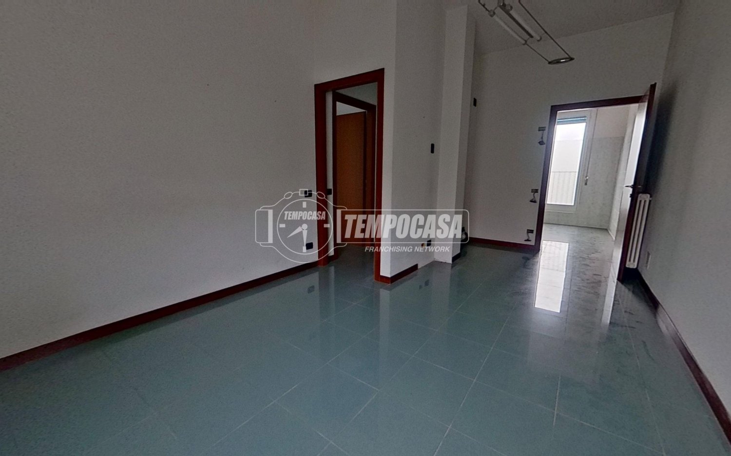 Apartamento de 2 dormitorios en Tavernerio, Italy No. 209136