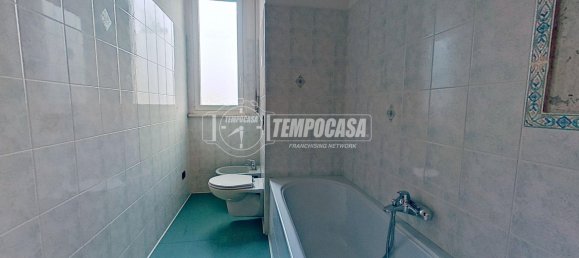 2 bedrooms Apartment in Tavernerio, Italy No. 209136 18