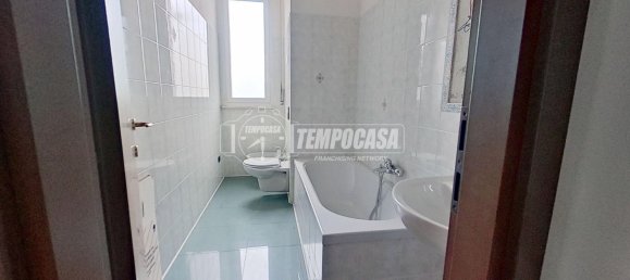 2 bedrooms Apartment in Tavernerio, Italy No. 209136 17