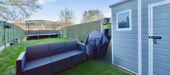 4 bedrooms House in Feltham, United Kingdom No. 10537 15