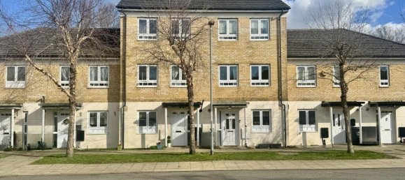 4 bedrooms House in Feltham, United Kingdom No. 10537 18