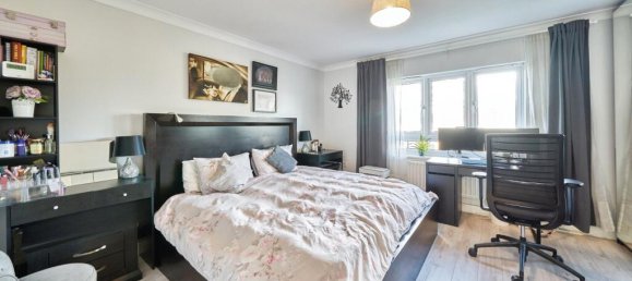 4 bedrooms House in Feltham, United Kingdom No. 10537 9