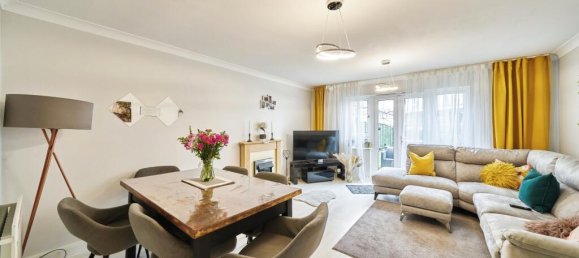 4 bedrooms House in Feltham, United Kingdom No. 10537 2