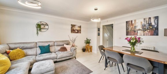 4 bedrooms House in Feltham, United Kingdom No. 10537 7