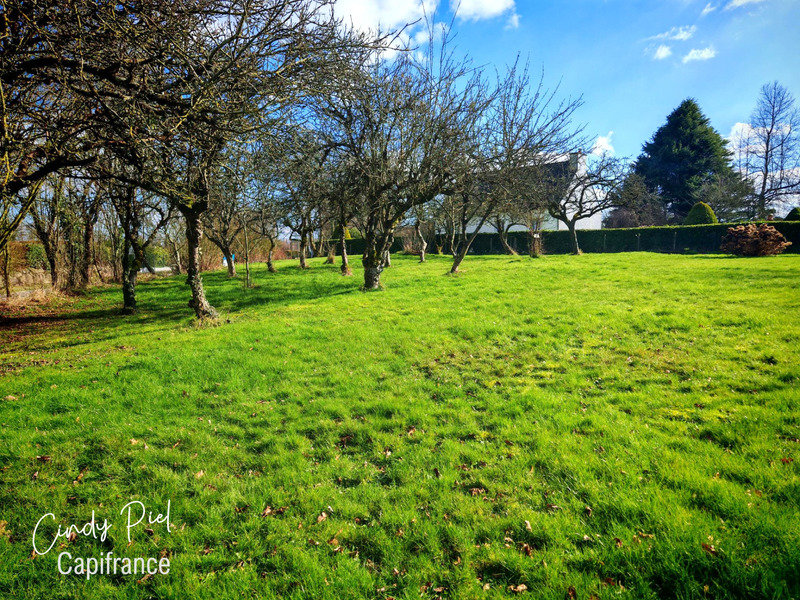 Земельный участок в Плоэрмель, Франция № 208074