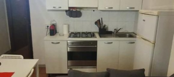 2 rooms Apartment in Parma, Italy No. 228890 3