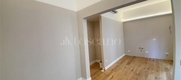 3 Schlafzimmer Wohnung in Florence, Italy, Nr. 69149 36
