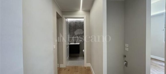 3 Schlafzimmer Wohnung in Florence, Italy, Nr. 69149 2