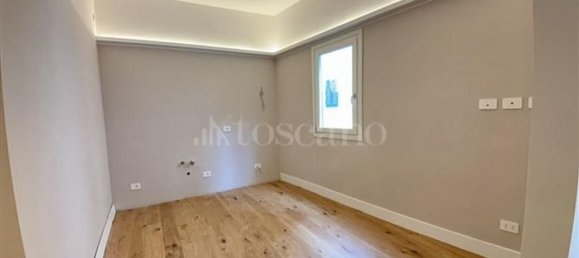 3 Schlafzimmer Wohnung in Florence, Italy, Nr. 69149 48